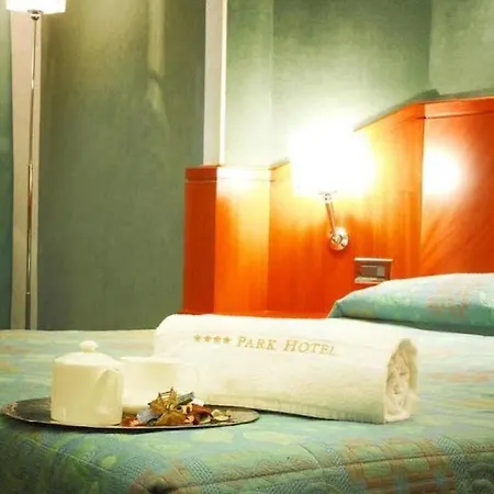 Park Ξενοδοχείο 4*